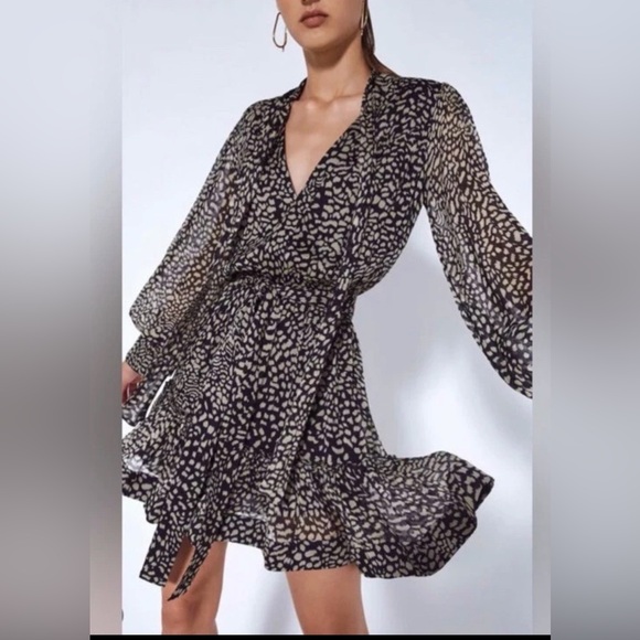 Alexis Malika tie neck printed mini dress NWOT